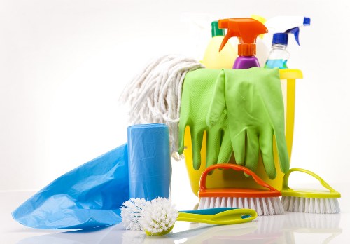 After builders cleaning for flats and commercial spaces in E2
