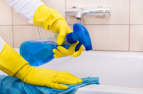 Load-based pricing for carpet cleaner services in E2