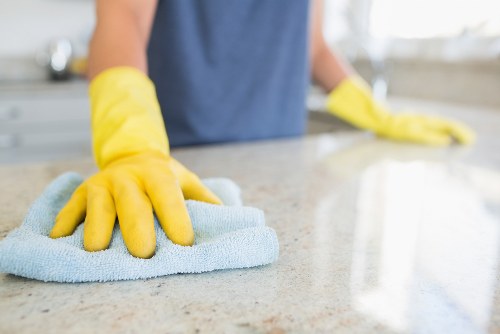 Kitchen deep clean during move out cleaning in E2